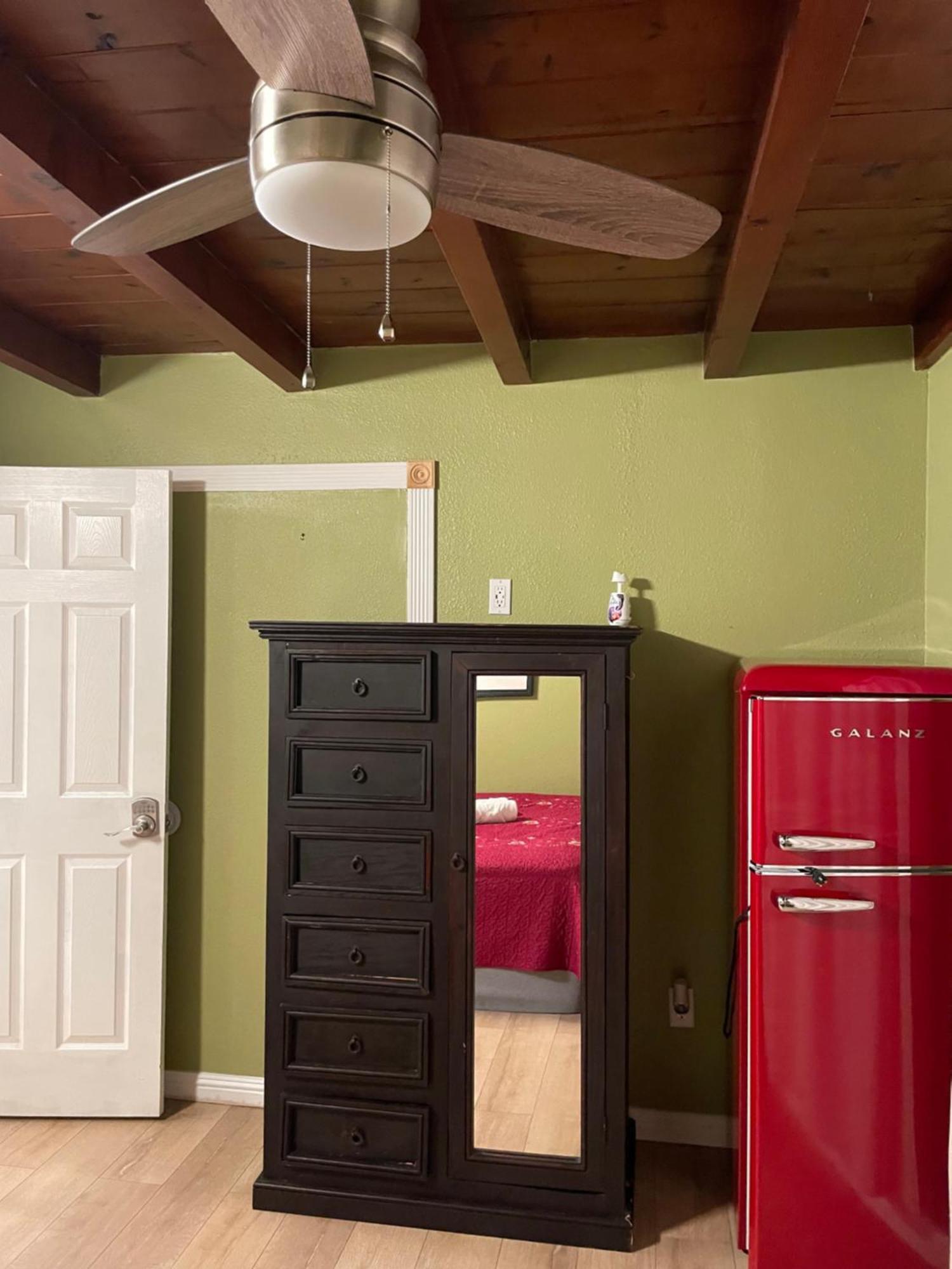 Private Room In La With Free Wifi And Tv With Shared Kitchen Лос Анджелис Екстериор снимка