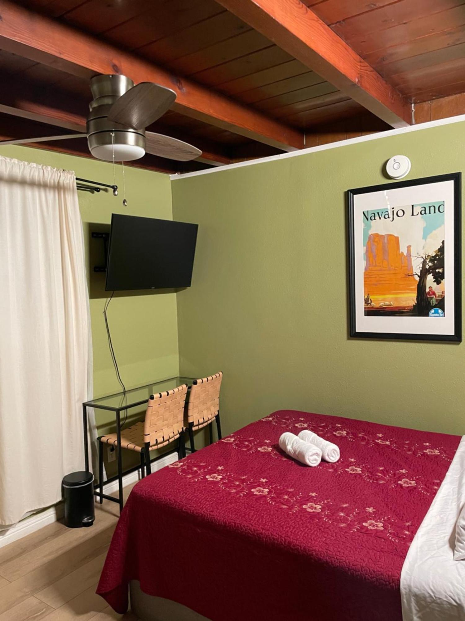 Private Room In La With Free Wifi And Tv With Shared Kitchen Лос Анджелис Екстериор снимка