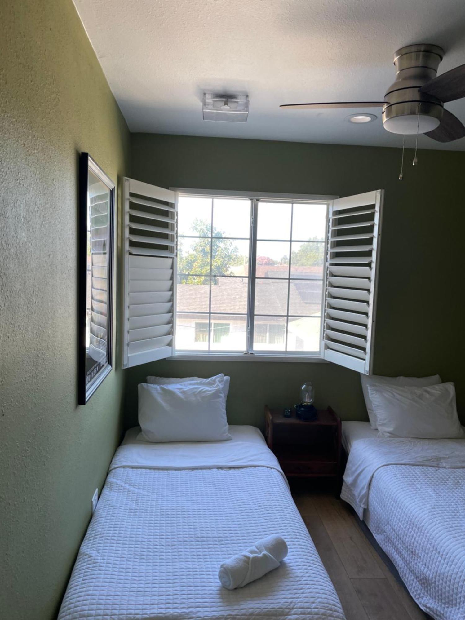 Private Room In La With Free Wifi And Tv With Shared Kitchen Лос Анджелис Екстериор снимка